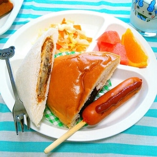 パンとフランクフルト♪子供が喜ぶ朝ご飯♡